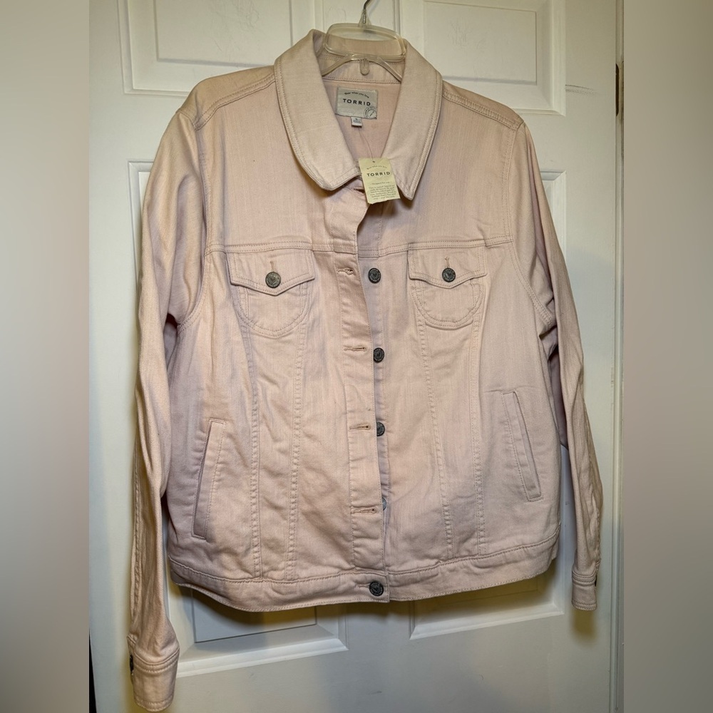 Torrid Light Pink Trucker Denim Jacket NWT Size 3X 22/24 Button Pockets Preppy